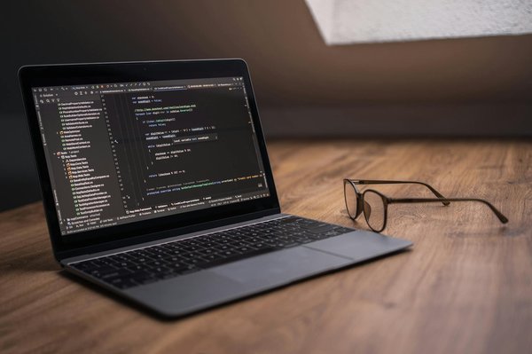 What Are the Most Iconic UK Fashion Trends That Defined Women's Style?